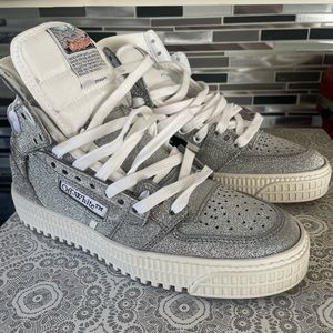 NWT Off-White
2018 Cup sole 3.0 glitter high-top sneakers Women Size 7.5.